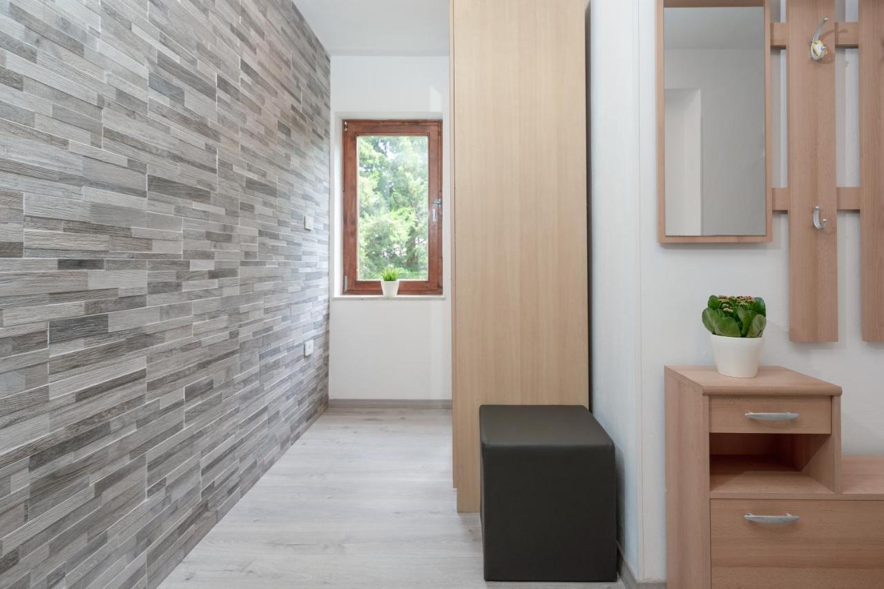 Visum Apartments Pula Exterior photo