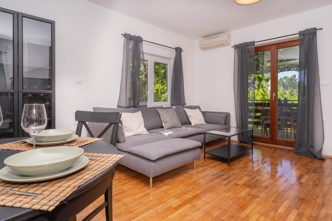 Visum Apartments Pula Exterior photo